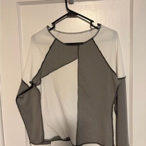 Stylish Gray and White Women's Top color block - size large